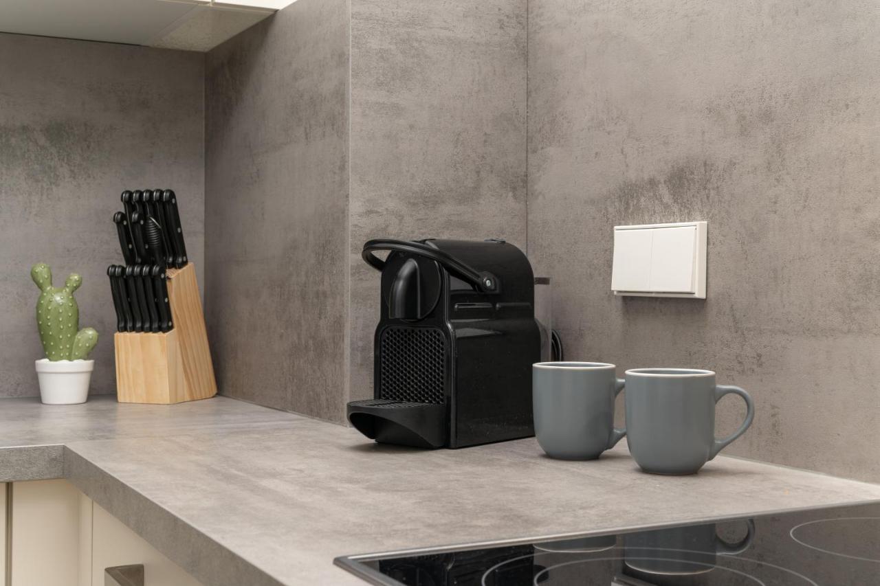 Unique Zentral Gelegene 2 Zimmer Maisonettewohnung Inkl Tiefgaragenplatz Villingen-Schwenningen Luaran gambar
